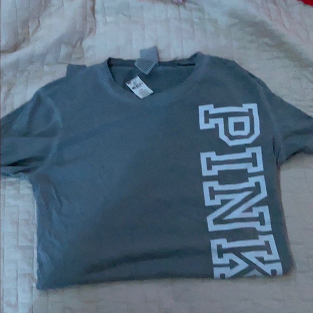 Grey t shirt